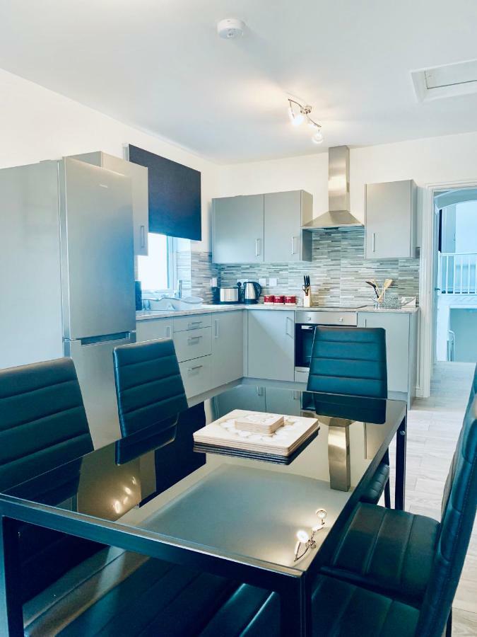 Ocean Holiday Apartments Plymouth Ngoại thất bức ảnh